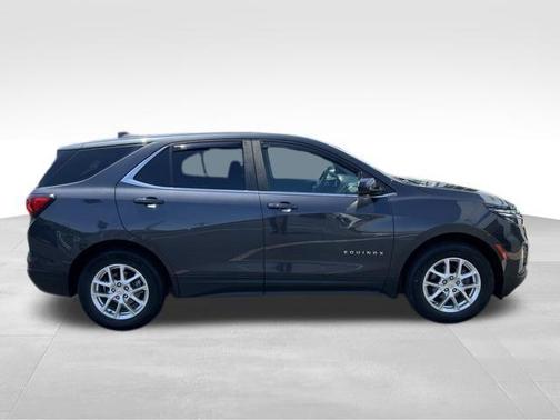 Gray 2022 Chevrolet Equinox 1LT