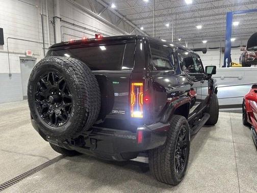 2025 GMC HUMMER EV SUV 2X