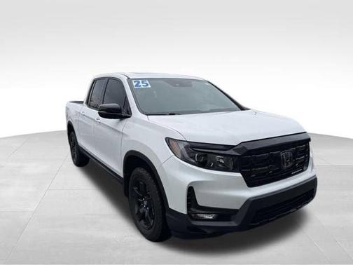 Platinum White Pearl 2025 Honda Ridgeline Black Edition