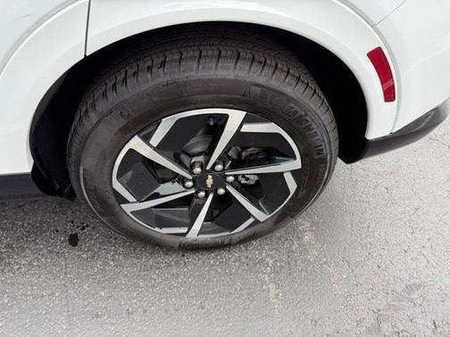 Summit White 2025 Chevrolet Equinox EV LT 2