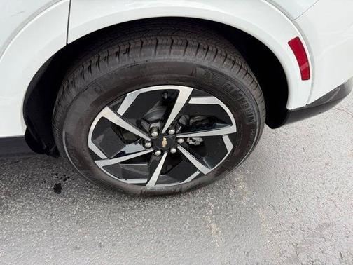 Summit White 2025 Chevrolet Equinox EV LT 2