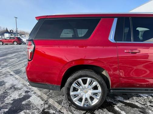 2021 Chevrolet Suburban High Country