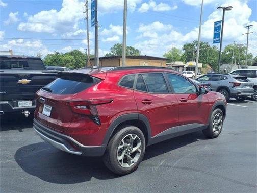 2025 Chevrolet Trax LT