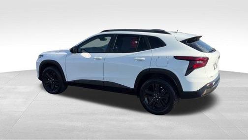 Summit White 2024 Chevrolet Trax ACTIV