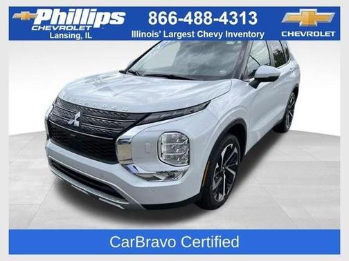 White Diamond 2024 Mitsubishi Outlander SE