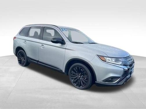 Alloy Silver Metallic 2020 Mitsubishi Outlander SE