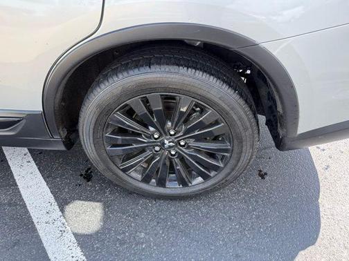 Alloy Silver Metallic 2020 Mitsubishi Outlander SE