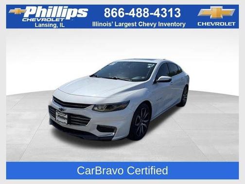 Iridescent Pearl Tricoat 2017 Chevrolet Malibu 1LT