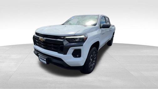 Summit White 2024 Chevrolet Colorado LT