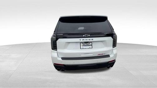Iridescent Pearl Tricoat 2025 Chevrolet Tahoe RST