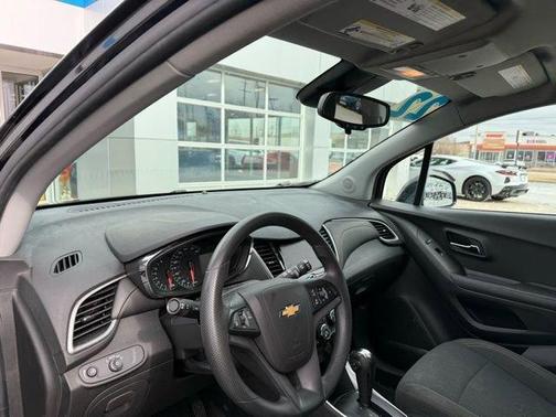 2022 Chevrolet Trax LS