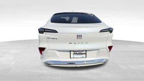 White Frost Tri-Coat 2025 Buick Envista Avenir