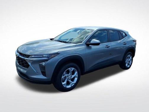 Sterling Gray Metallic 2026 Chevrolet Trax LS