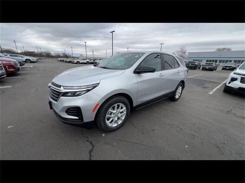 2022 Chevrolet Equinox LS
