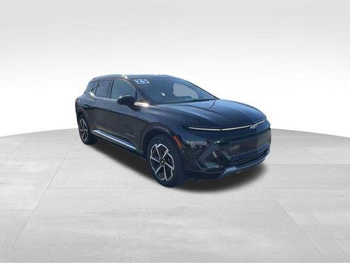 2025 Chevrolet Equinox EV LT 2