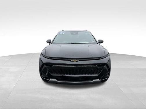 2025 Chevrolet Equinox EV LT 2