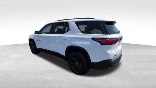 Summit White 2023 Chevrolet Traverse LT Cloth
