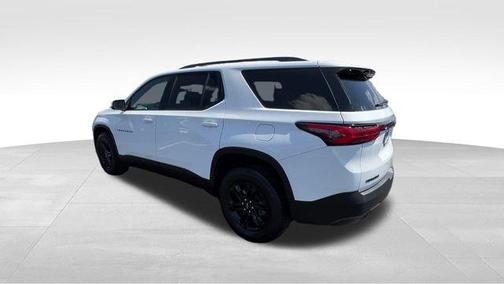 Summit White 2023 Chevrolet Traverse LT Cloth