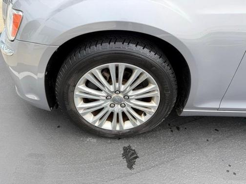 2014 Chrysler 300 Base