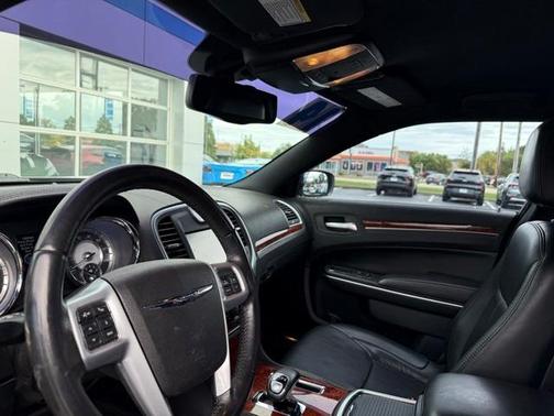 2014 Chrysler 300 Base