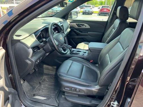 Black Cherry Metallic 2023 Chevrolet Traverse LT Leather