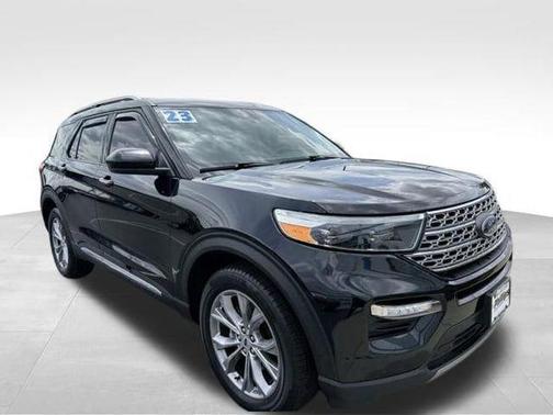 Agate Black Metallic 2023 Ford Explorer Limited