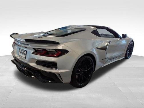 Blade Silver Metallic 2026 Chevrolet Corvette Z06