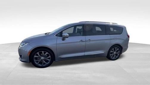 Billet Silver Metallic Clearcoat 2019 Chrysler Pacifica Limited