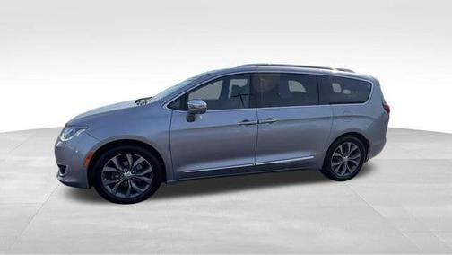 Billet Silver Metallic Clearcoat 2019 Chrysler Pacifica Limited