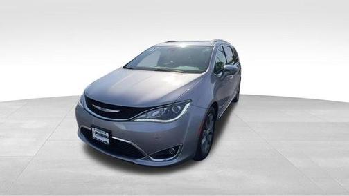 Billet Silver Metallic Clearcoat 2019 Chrysler Pacifica Limited