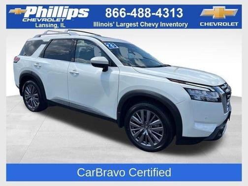 White 2023 Nissan Pathfinder SL