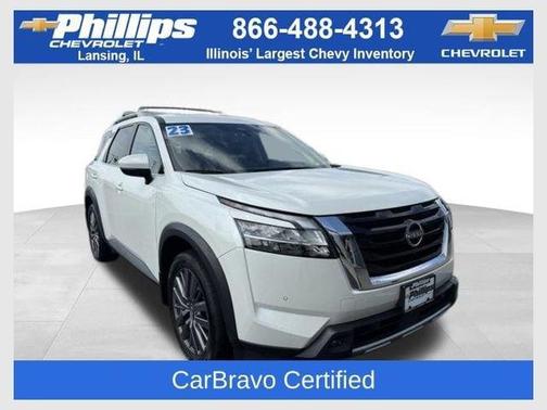 White 2023 Nissan Pathfinder SL