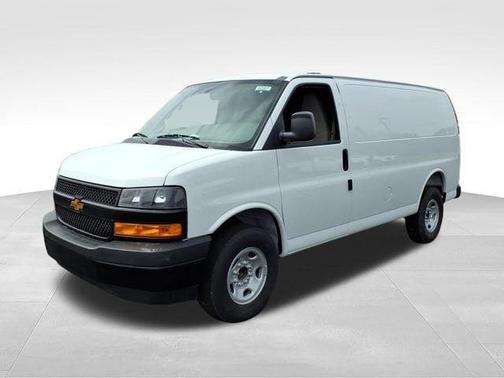 Summit White 2026 Chevrolet Express 2500 Work Van