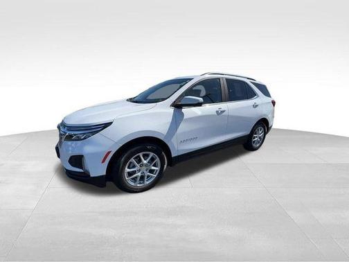 Summit White 2024 Chevrolet Equinox LT