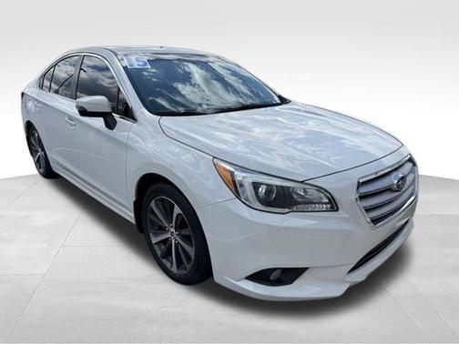 Crystal White Pearl 2015 Subaru Legacy 2.5i Limited