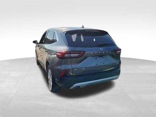 Carbonized Gray Metallic 2024 Ford Escape Active