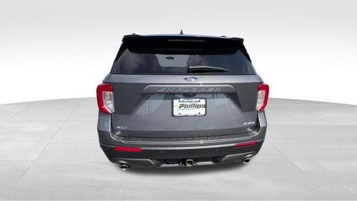 Gray Metallic 2023 Ford Explorer XLT