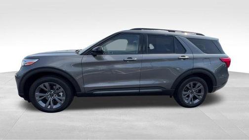 Gray Metallic 2023 Ford Explorer XLT