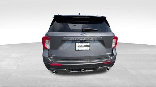 Gray Metallic 2023 Ford Explorer XLT