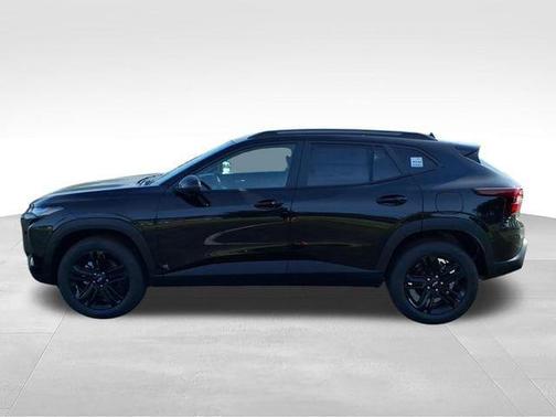 Mosaic Black Metallic 2026 Chevrolet Trax ACTIV