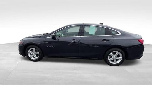Dark Ash Metallic 2022 Chevrolet Malibu 1LS