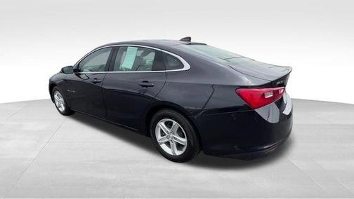 Dark Ash Metallic 2022 Chevrolet Malibu 1LS