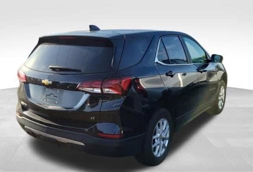 Mosaic Black Metallic 2024 Chevrolet Equinox LT