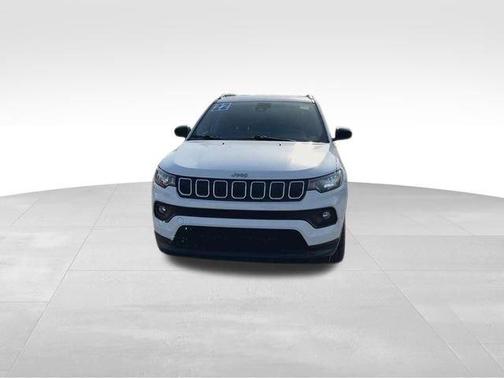 Bright White Clearcoat 2022 Jeep Compass Latitude Lux