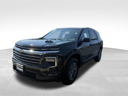 Mosaic Black Metallic 2025 Chevrolet Traverse LT