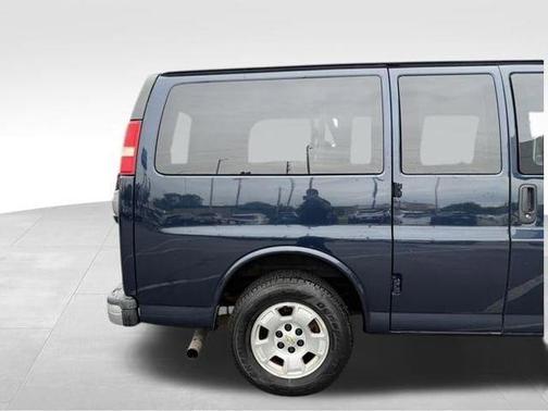 Dark Blue Metallic 2014 Chevrolet Express 1500 LT