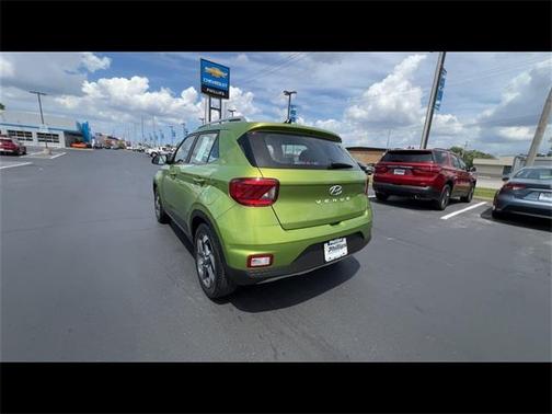 2021 Hyundai VENUE SEL