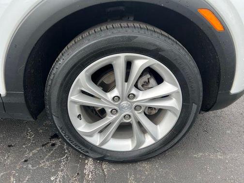 Summit White 2021 Buick Encore GX Preferred