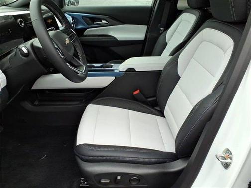 2026 Chevrolet Equinox EV LT 2