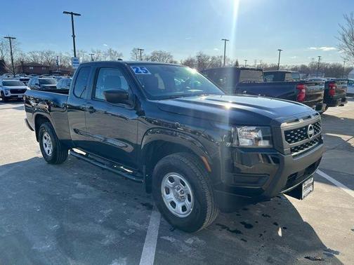 2025 Nissan Frontier S